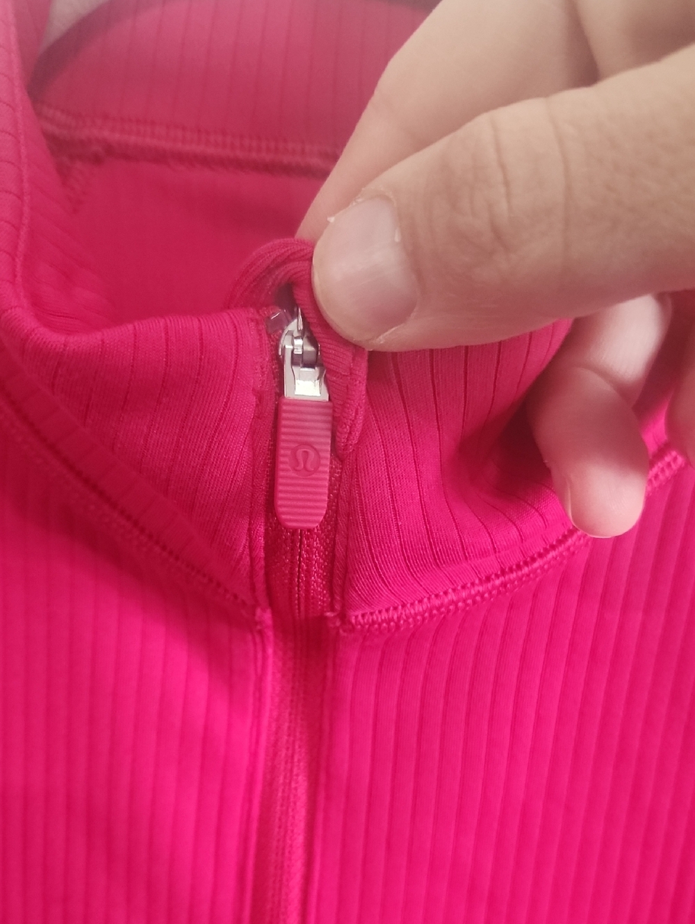 Lululemon Ribbed Cropped Half Zip Size Medium - Picture 6 of 7